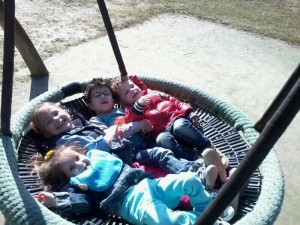 Samen op de schommel!