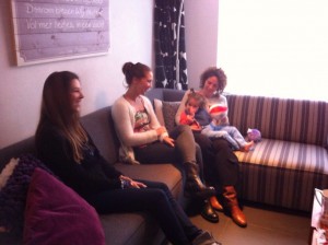 Gezellig onderonsje met Juf Joyce, juf Maaike en Anne :)