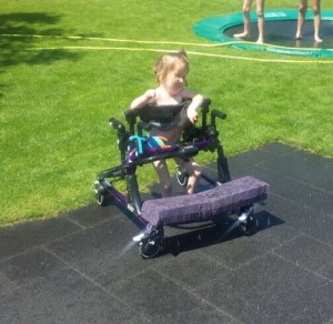 Met de loopmachine door de sproeier ;)